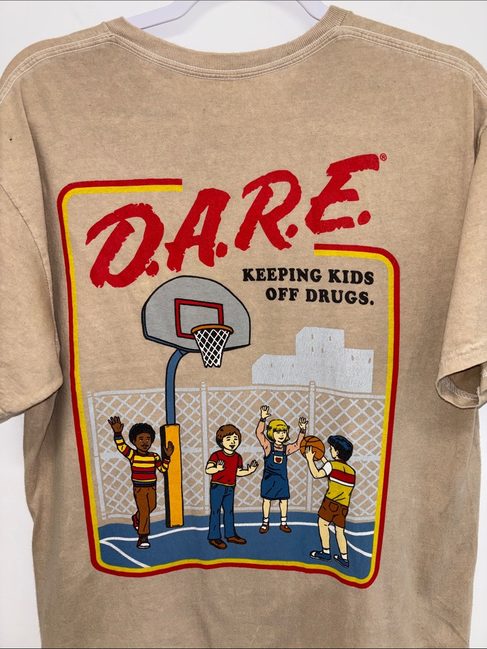 D.A.R.E. Tee t shirt L large